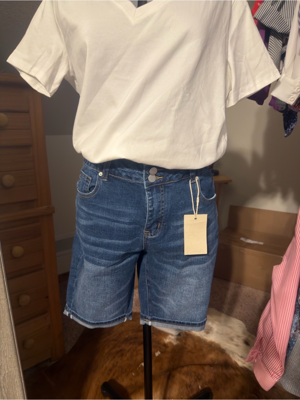 Flamingals Classic High-Rise Blue Denim Shorts size XL NWT